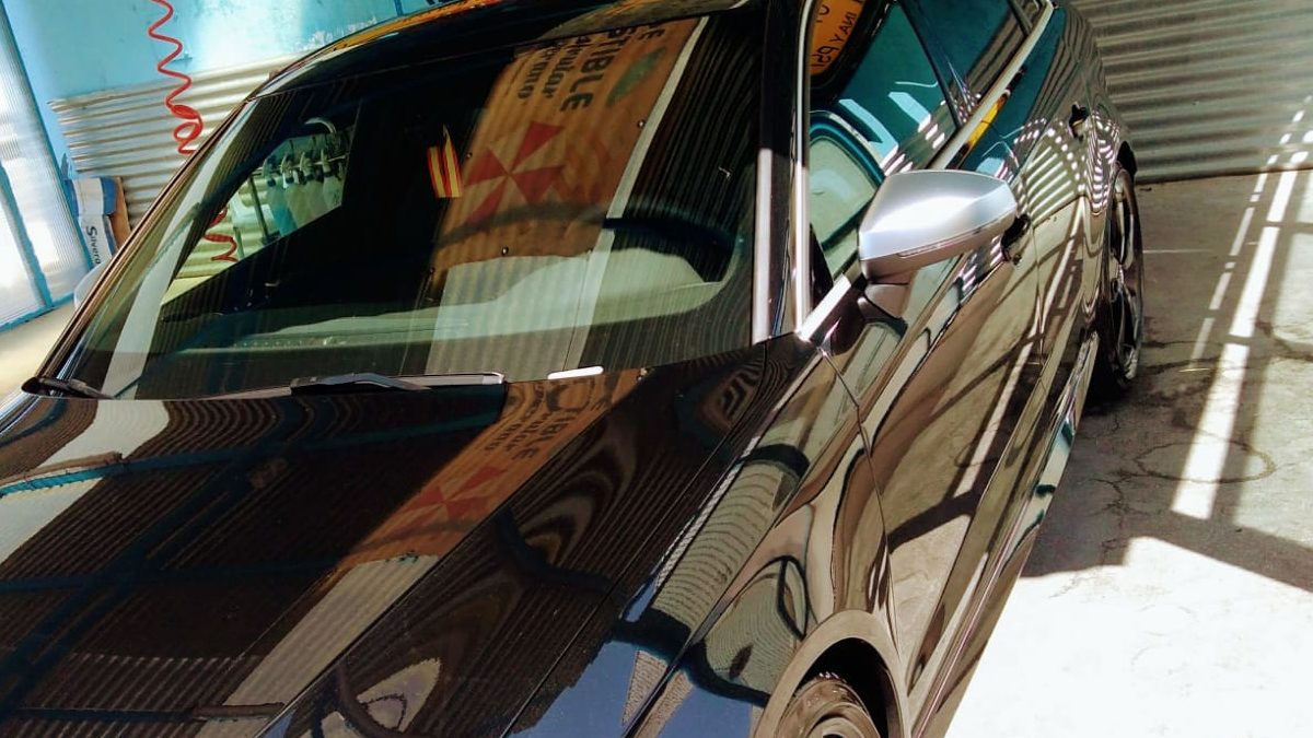 Limpieza de vehiculos de flota o exposicion, limpiezas para profesionales del motor.